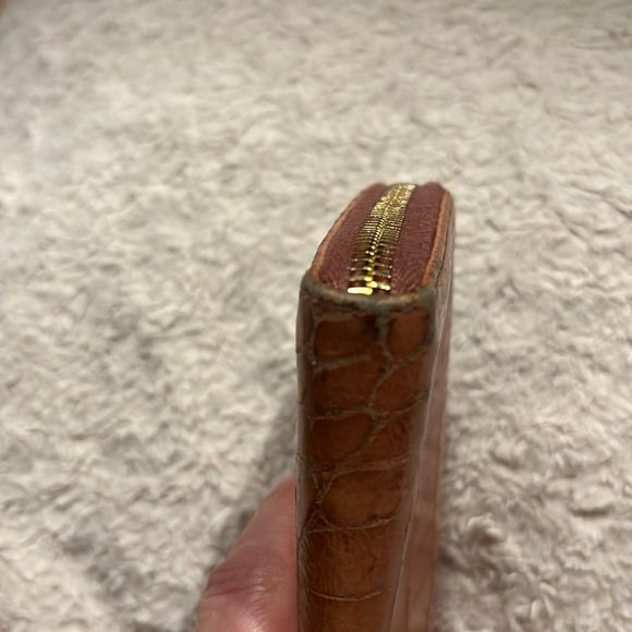 Mui Mui Crock Embossed Pink Wallet - Picture 4 of 11